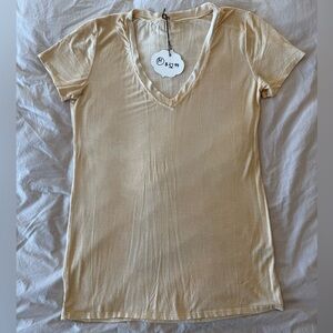 POL Beige V-Neck Short Sleeve Top Size Medium